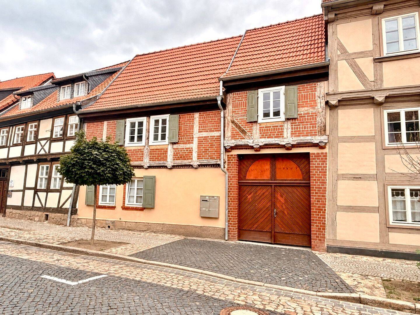 großzügige 5 – Raum – Masionettewohnung mit Balkon und Fachwerkcharme in Quedlinburg, 6484 Quedlinburg