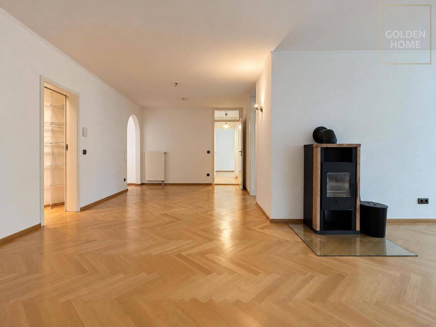 Stilvolle 5-Zimmer-Wohnung in Alt-Harlaching am Isarhochufer, 81545 München (Untergiesing-Harlaching)