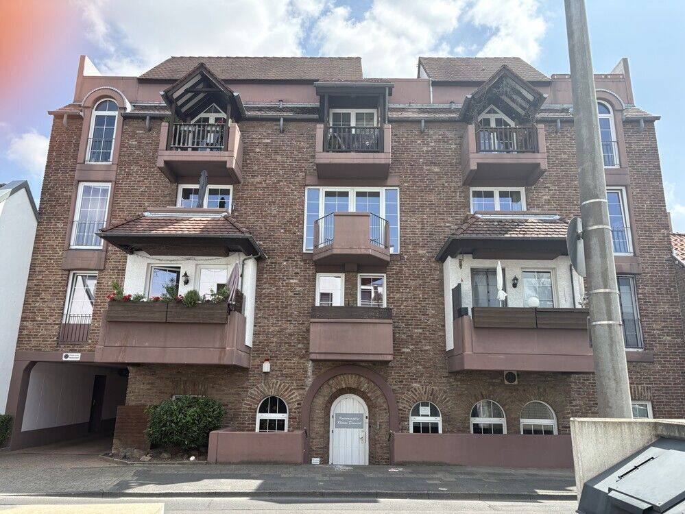 Über den Dächern von Sürth- bezugsfreie Maisonettewohnung, 50996 Köln (Rodenkirchen Hahnwald Marienburg Weiß)