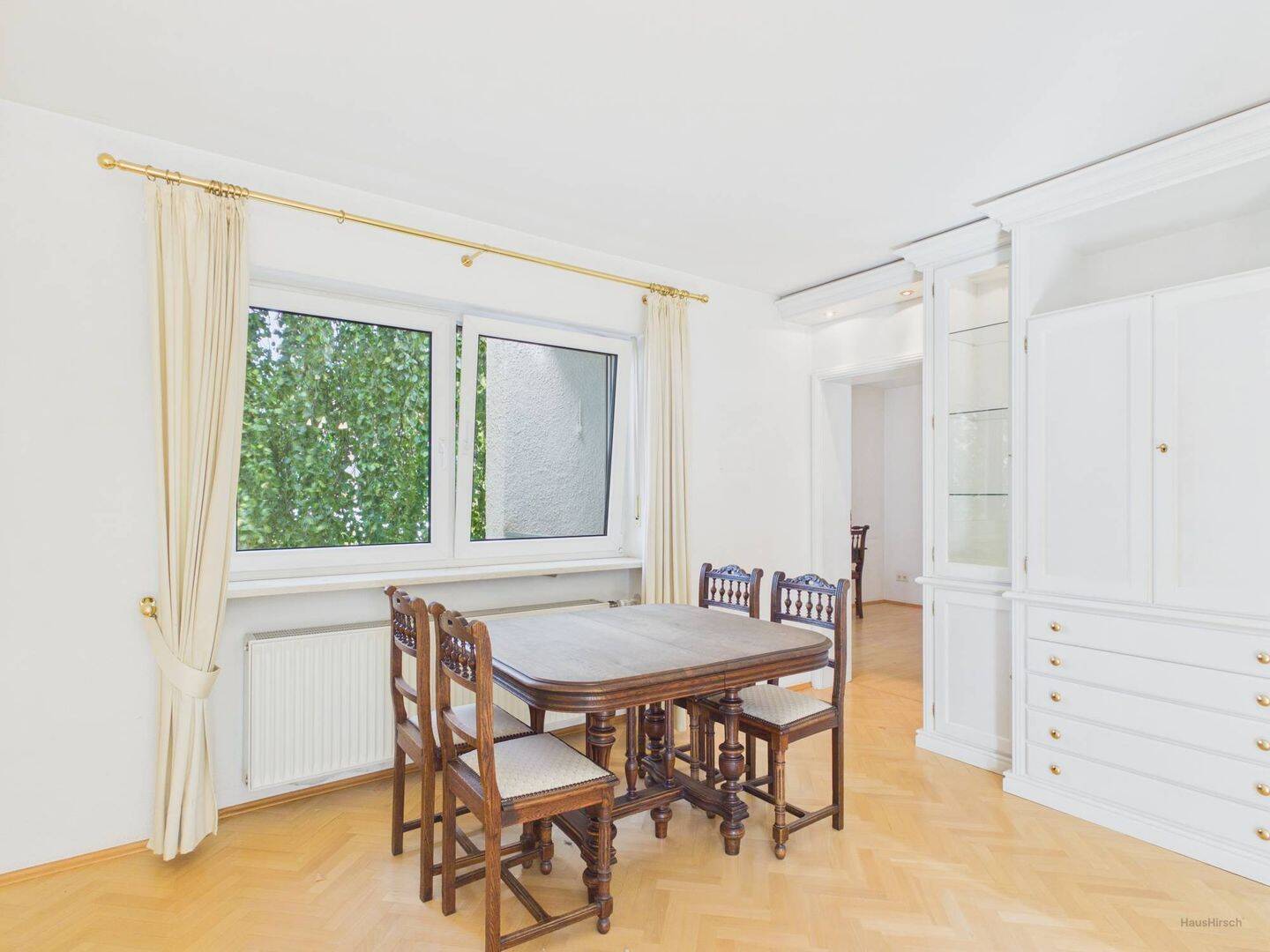 Eleganz im Münchner Westen – Stilvolle 2-Zimmer-Residenz mit zwei Balkonen in Obermenzing, 81245 München (Aubing-Lochhausen-Langwied Pasing-Obermenzing)