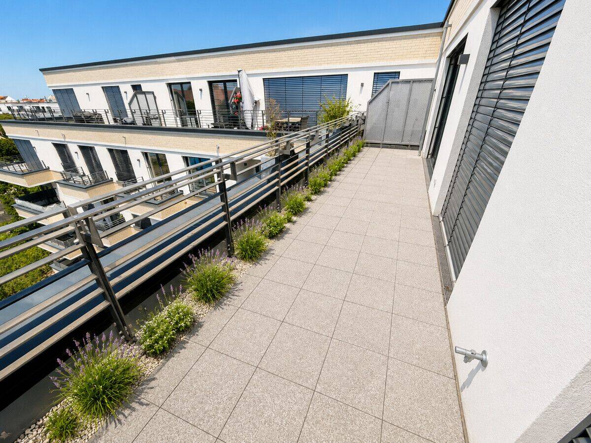 BESICHTIGUNG AM 23.09 um 11:30 UHR Wilmersdorf: Brandenburgische Str – 2-Zi-DG – 80 m² – ab 01.09.26, 10707 Berlin (Charlottenburg-Wilmersdorf Charlottenburg Wilmersdorf)
