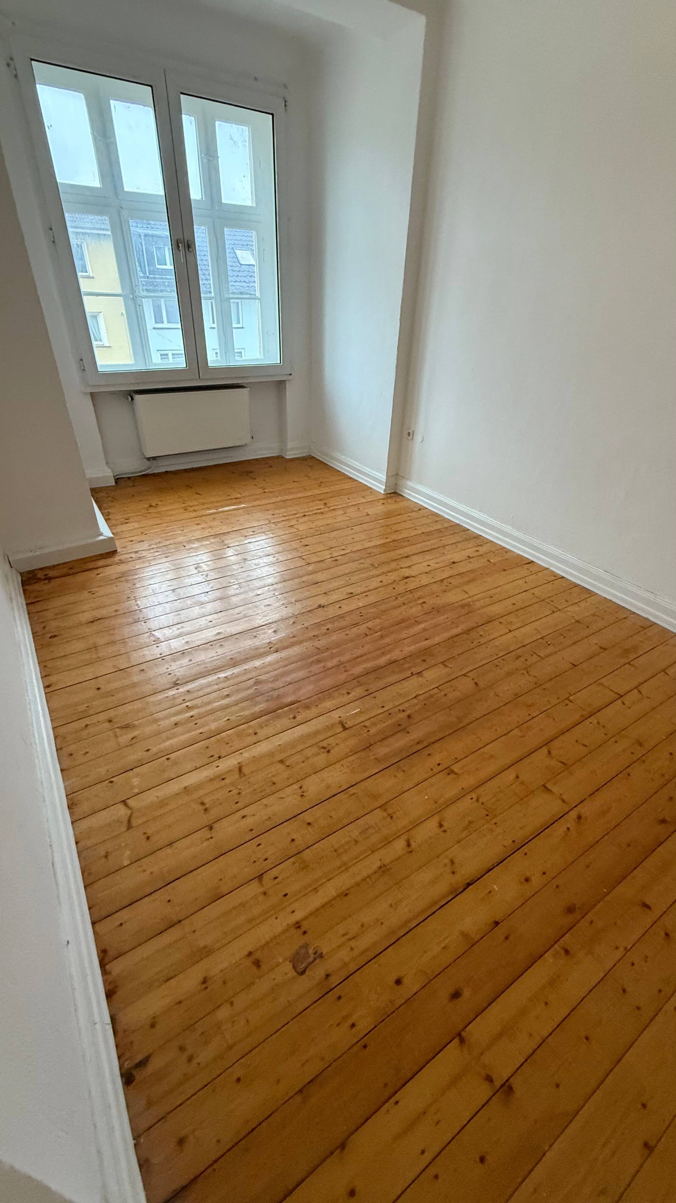Geräumige 4-Zimmer-Wohnung für Studenten (EG geeignet) oder Familien Holländische Straße, 34127 Kassel