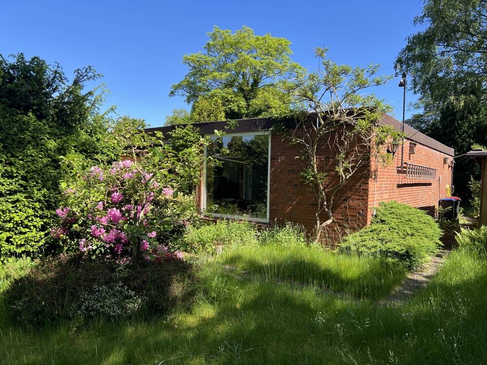 Endreihenbungalow mit sonnigem Grundstück in grüner Lage von Niendorf, 22453 Hamburg (Eimsbüttel Fuhlsbüttel Groß Borstel Niendorf)