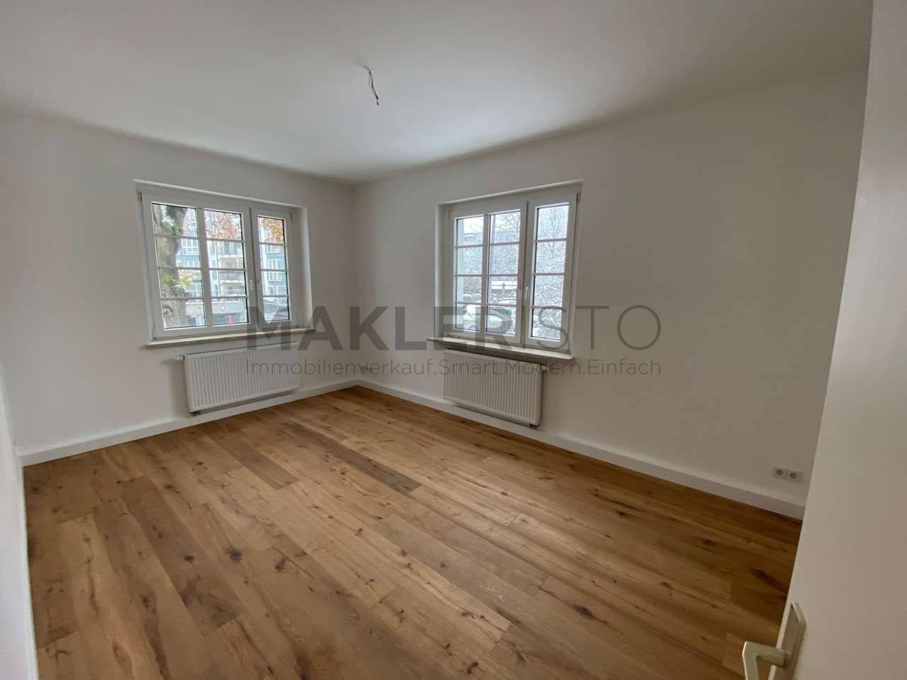 Erstbezug nach Sanierung: 2- und 3-Zimmer-Wohnung mit neuem Balkon in Dresden-Mockritz, 1217 Dresden (Kleinpestitz/Mockritz Leubnitz-Neuostra Räcknitz/Zschertnitz Strehlen Südvorstadt-Ost)