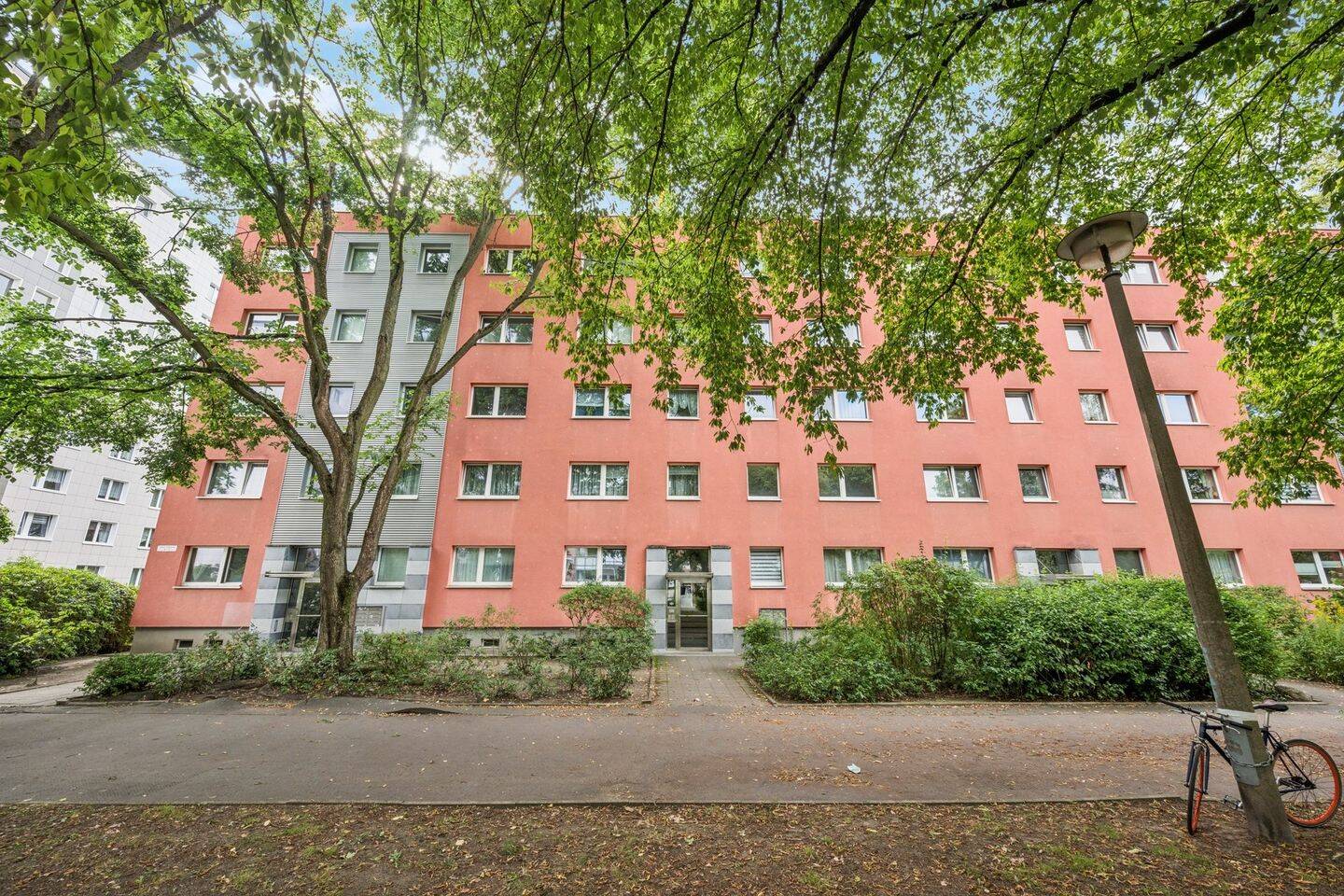 3-Zimmer-Wohnung mit Balkon und grünem Blick nahe Volkspark, 10369 Berlin (Lichtenberg Hohenschönhausen Kleingartenanlage Langes Höhe Lichtenberg)
