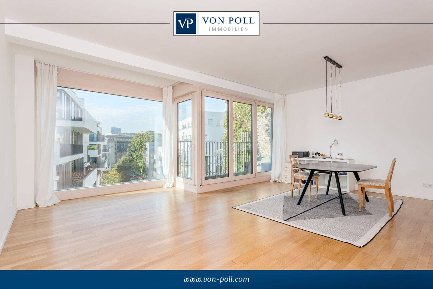Lichterfüllte Atmosphäre und urbane Gelassenheit mit sonnigem Balkon und offenem Wohnbereich, 10247 Berlin (Friedrichshain-Kreuzberg Friedrichshain Prenzlauer Berg)