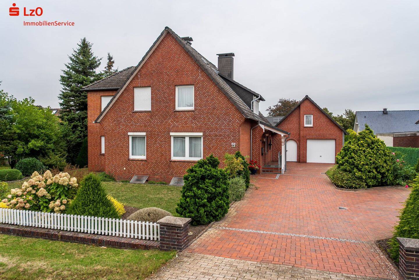 Gepflegtes Einfamilienhaus mit Einliegerwohnung in begehrter Lage von Wildeshausen, 27793 Wildeshausen
