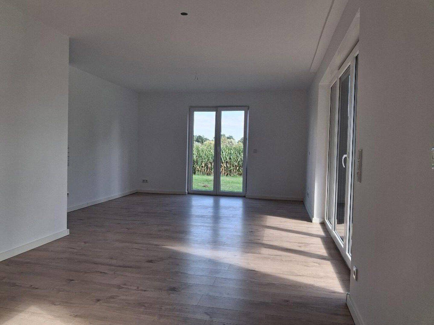 Moderne 3-Zimmer-Erdgeschosswohnung mit Terrasse und Carport in Bad Oeynhausen-Werste, 32549 Bad Oeynhausen