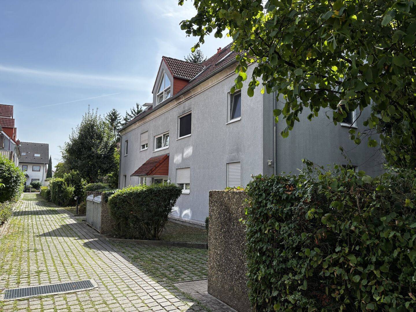Sofort Bezugsfrei: 3 Zimmer- Maisonettewohnung mit Südwestbalkon und 2 Stellplätzen!, 69214 Eppelheim