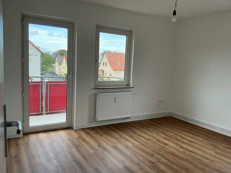 ?Schöne 2-Zimmer-Wohnung mit Tageslichtbad und Balkon in Hanau-Großauheim zu vermieten, 63457 Hanau