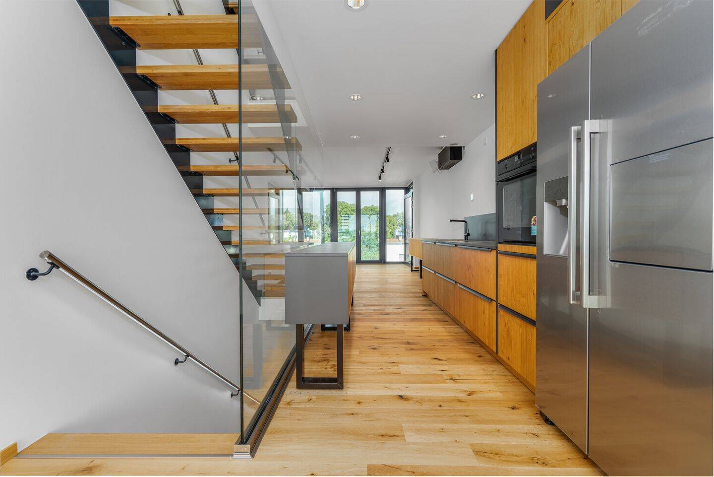 Exklusives Townhouse auf fünf Ebenen – Wohnen & Arbeiten in außergewöhnlicher Architektur, 12621 Berlin (Marzahn-Hellersdorf Hellersdorf Kaulsdorf)