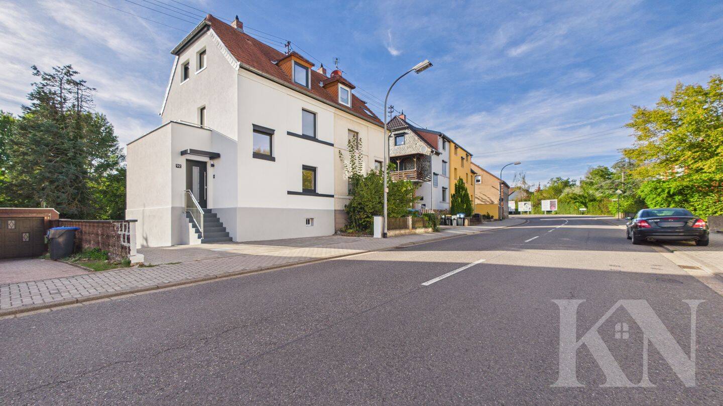 Einziehen & wohlfühlen – Sanierte Doppelhaushälfte mit Garten in Saarbrücken-Güdingen, 66130 Saarbrücken