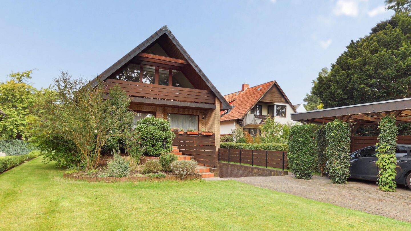 Vielseitiges Ein- bis Zweifamilienhaus mit großzügigem Garten, separater Dachgeschosswohnung und zwei Stellplätzen!, 28259 Bremen (Grolland Kirchhuchting Mittelshuchting Sodenmatt)