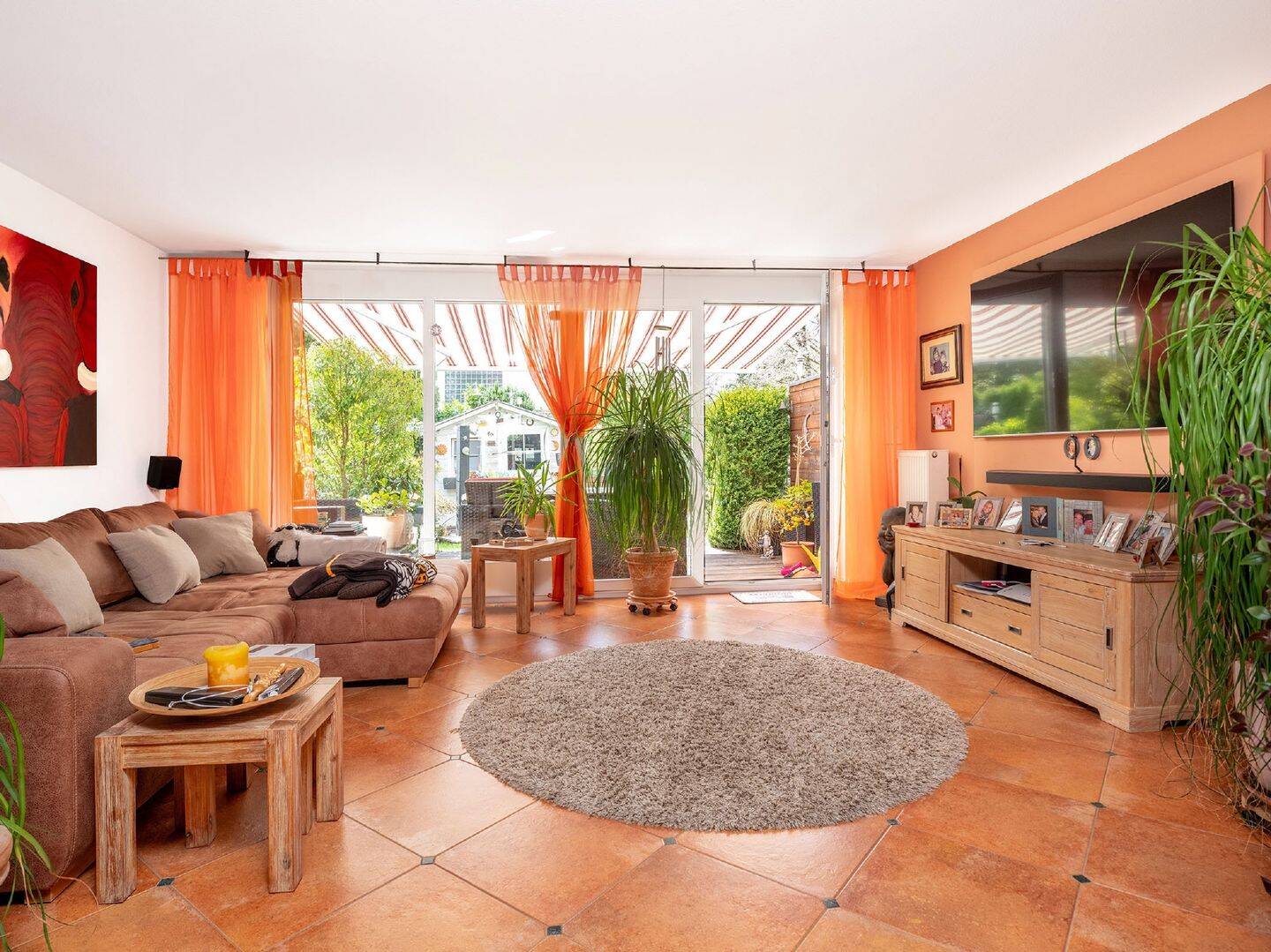 MAIER – Im Herzen von Neuried! 4-Zimmer-Gartenwohnung mit TG!, 82061 Neuried