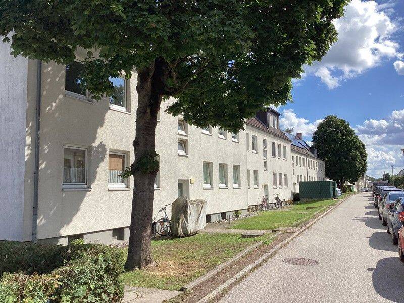 Jetzt zugreifen: sanierte 2,5-Zimmer-Wohnung zu sofort anmietbar!, 23562 Lübeck (Sankt Jürgen)