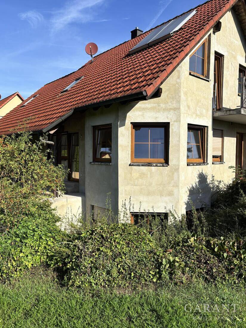 Charmantes, ruhiges Einfamilienhaus mit Potenzial in bevorzugter Lage, Abnutzung, aber gute Substanz, 96178 Pommersfelden