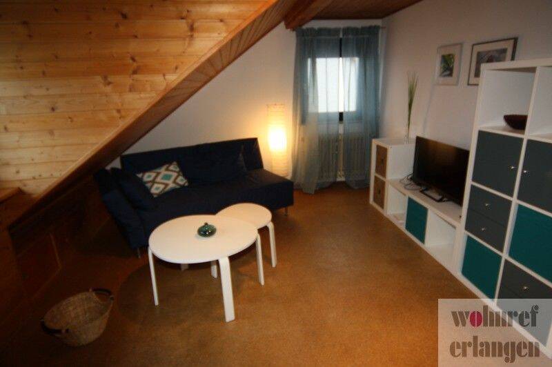 Ruhige und moderne Dachgeschosswohnung in zentraler Lage in Erlangen, 91056 Erlangen