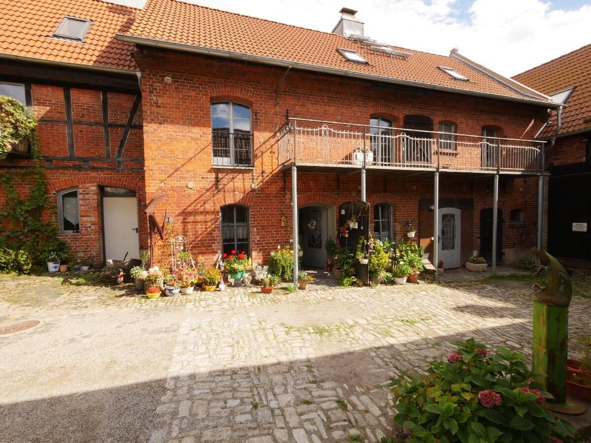 Fabelhafte MAISONETTE-WOHNUNG am Weimarer Ortsrand! | Kaminofen – Gärtchen – Stellplatz, 99428 Weimar