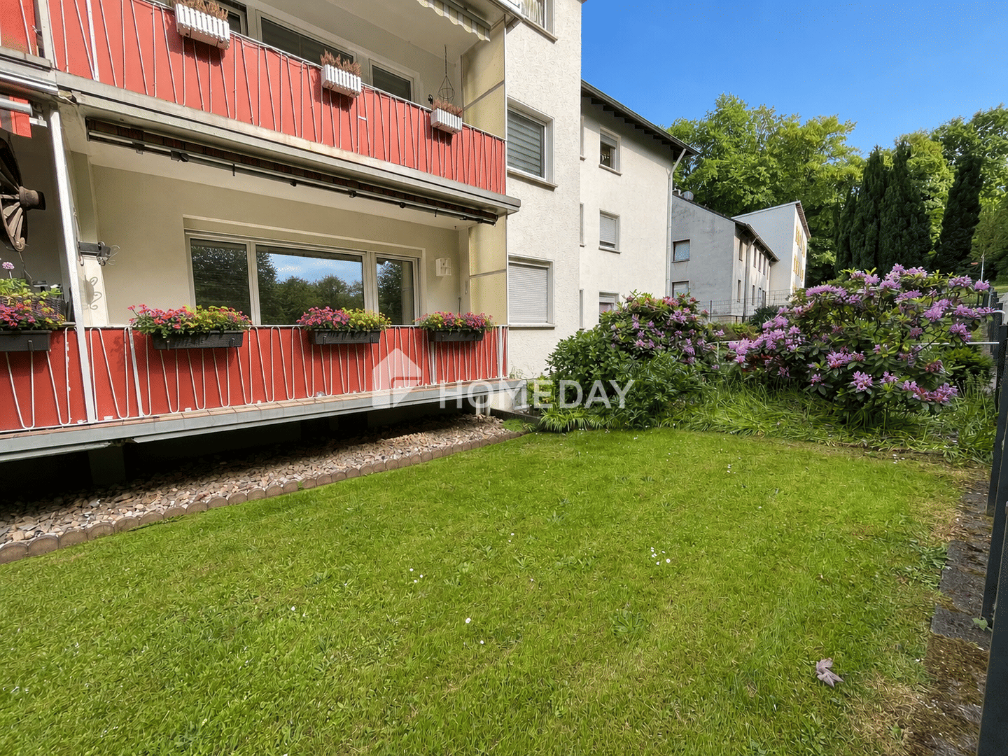 Ankommen und durchatmen: Bezugsfreie Erdgeschosswohnung mit Balkon und Garage in Leichlingen, 42799 Leichlingen (Rhld.)