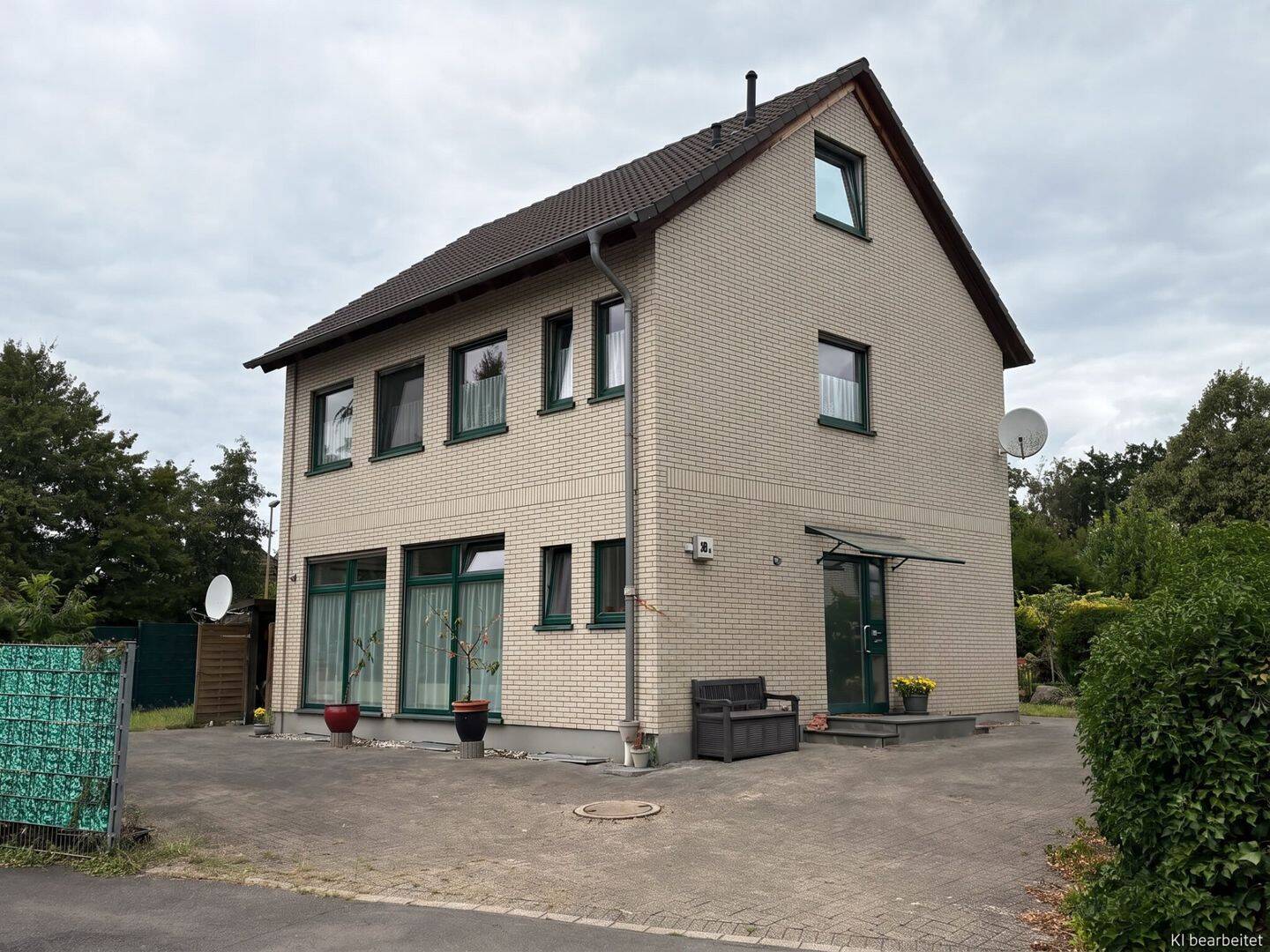 Charmantes Einfamilienhaus mit Wintergarten, Vollkeller und 3-4 Stellplätzen, 59174 Kamen