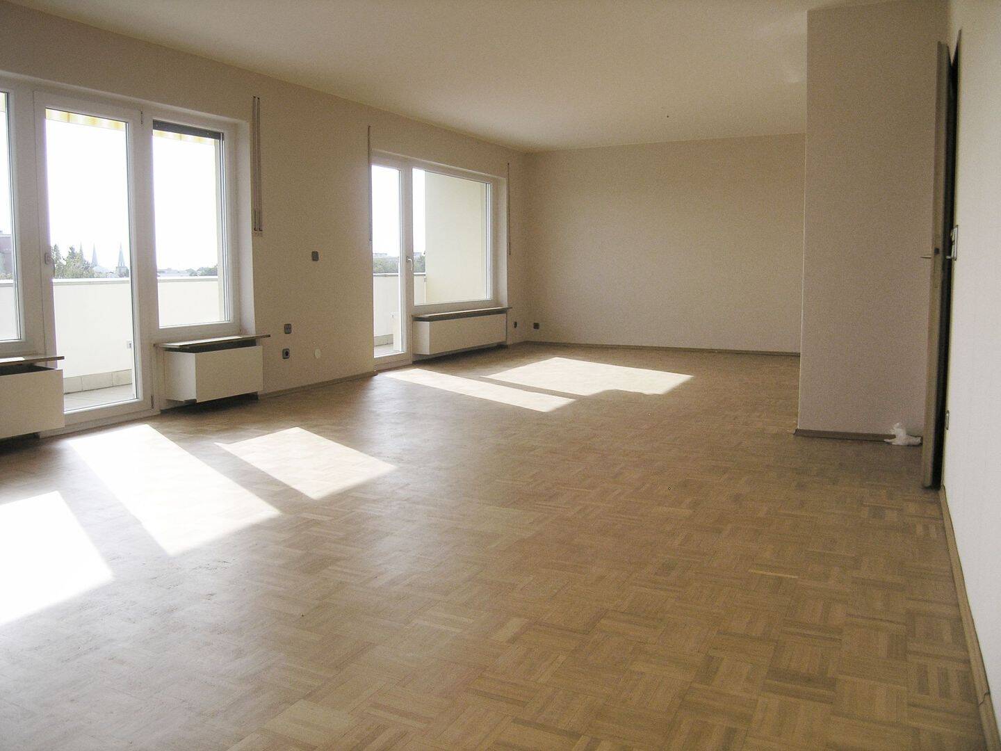 Großzügige 3-Zimmer-Wohnung mit großem Südwestbalkon in Nürnberg-Schoppershof, 90491 Nürnberg