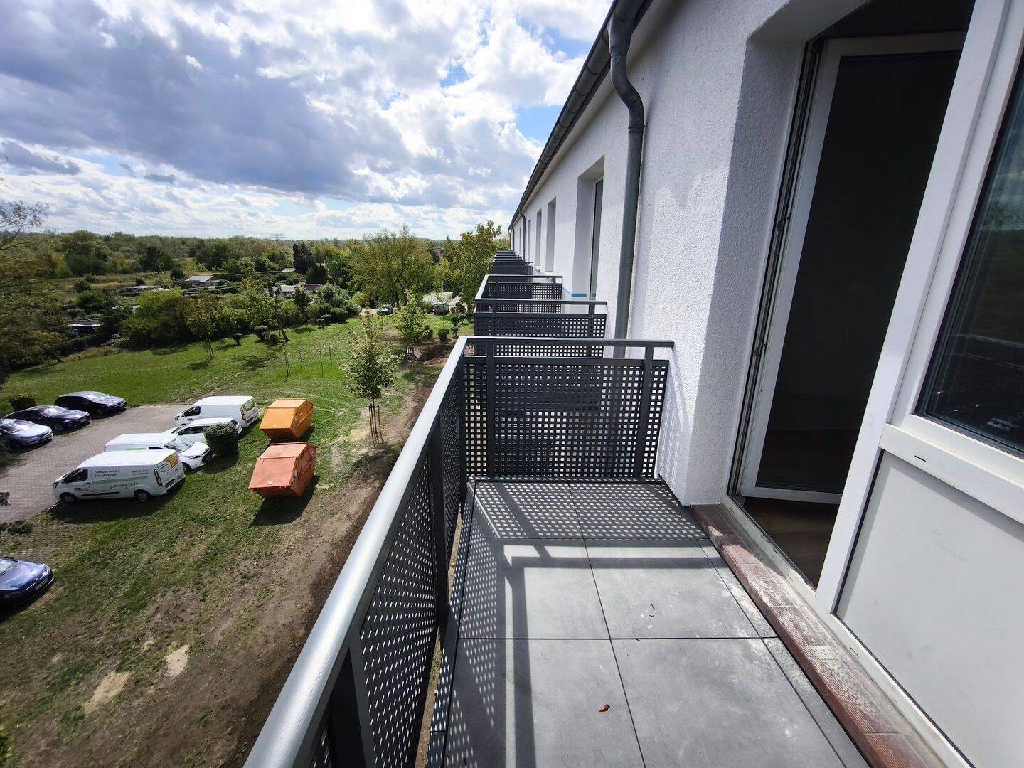 Dreiraumwohnung neu gedacht – Offene Küche-helle Räume und komplett saniert!, 6217 Merseburg