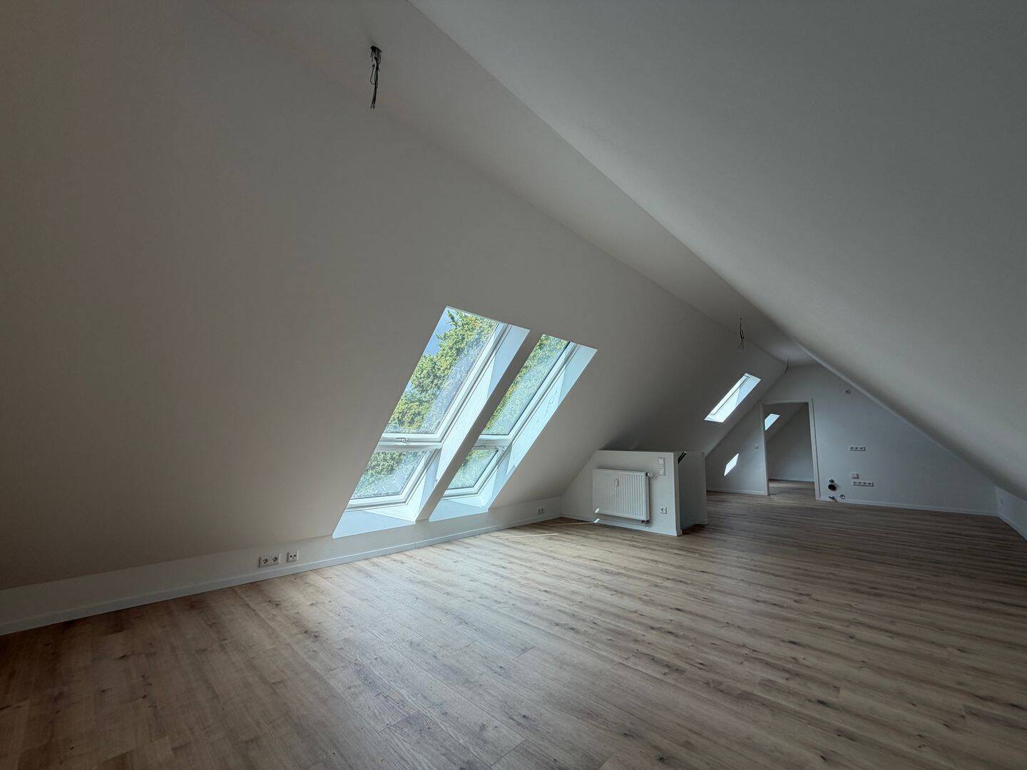 Erstbezug über den Dächern von Buer – 3-Zimmer-Wohnung mit VELUX CABRIO Dachbalkon & Garten!, 45896 Gelsenkirchen (Hassel Scholven)