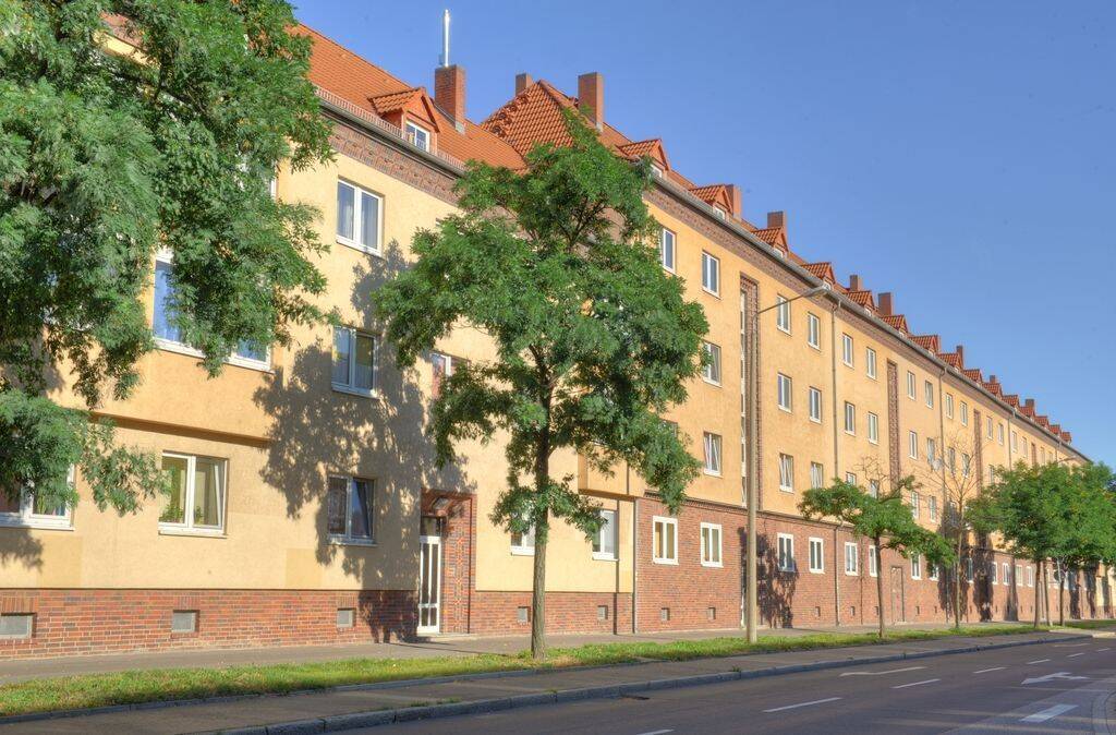 Familienwohnung mit Gasetagenheizung, 6128 Halle (Saale) (Böllberg-Wörmlitz Gesundbrunnen Innenstadt Silberhöhe Südstadt)