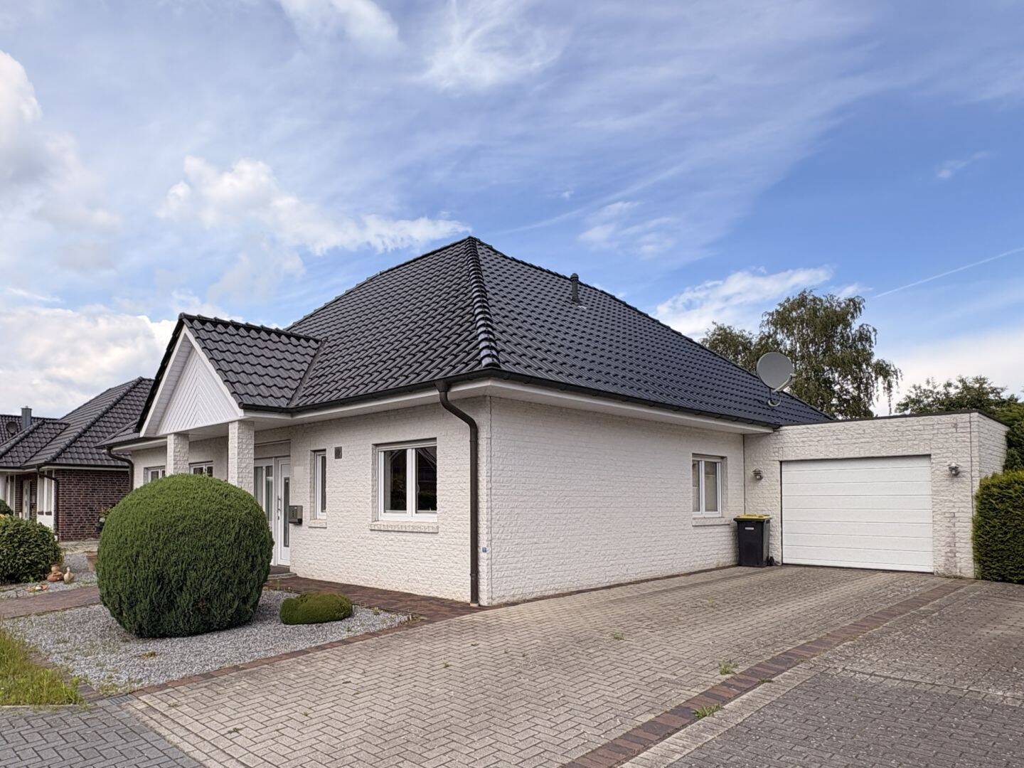 Sofort verfügbar – moderner Bungalow inklusive Ausbaureserve in Haselünne, 49740 Haselünne