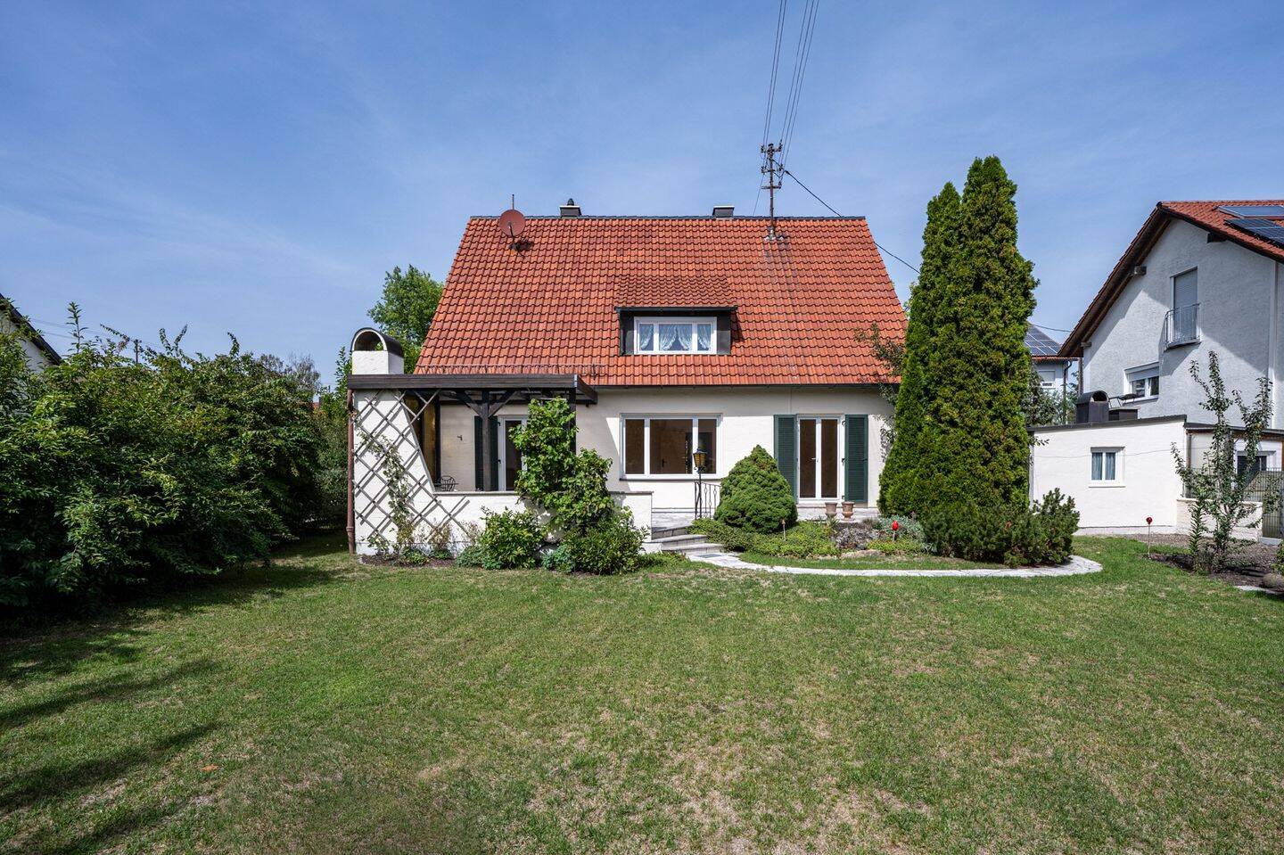 AIGNER – Gartentraum sucht Familie: Vielseitiges Wohnkonzept mit Zukunft, 82216 Maisach