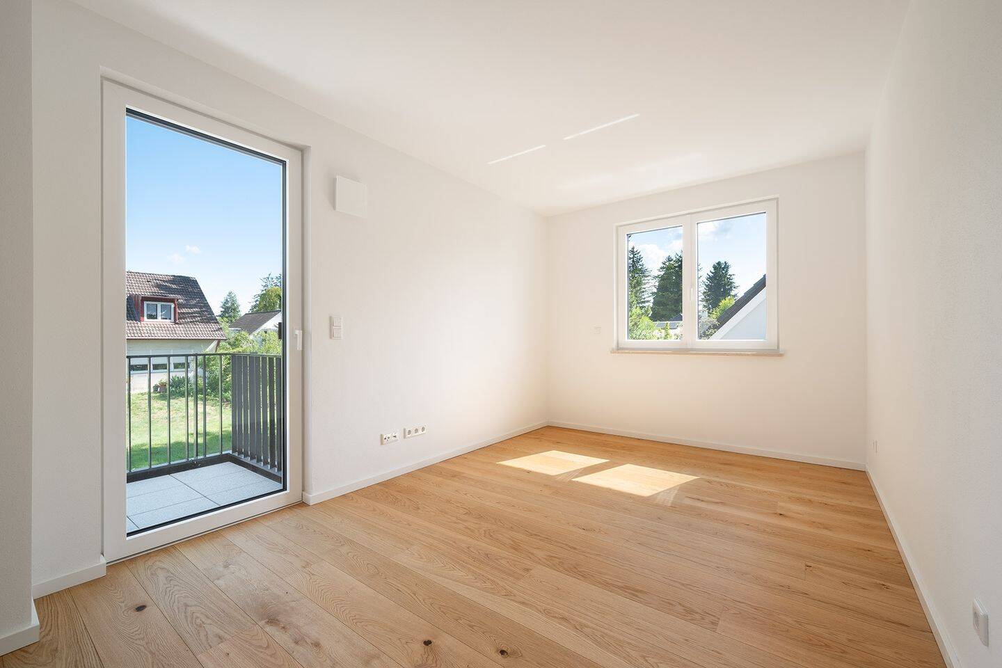 Sehr gut geschnittene NEUBAU-3-Zimmer-OG-Wohnung mit 2 Balkonen und Tiefgarage, 80995 München (Allach-Untermenzing Feldmoching-Hasenbergl Moosach)