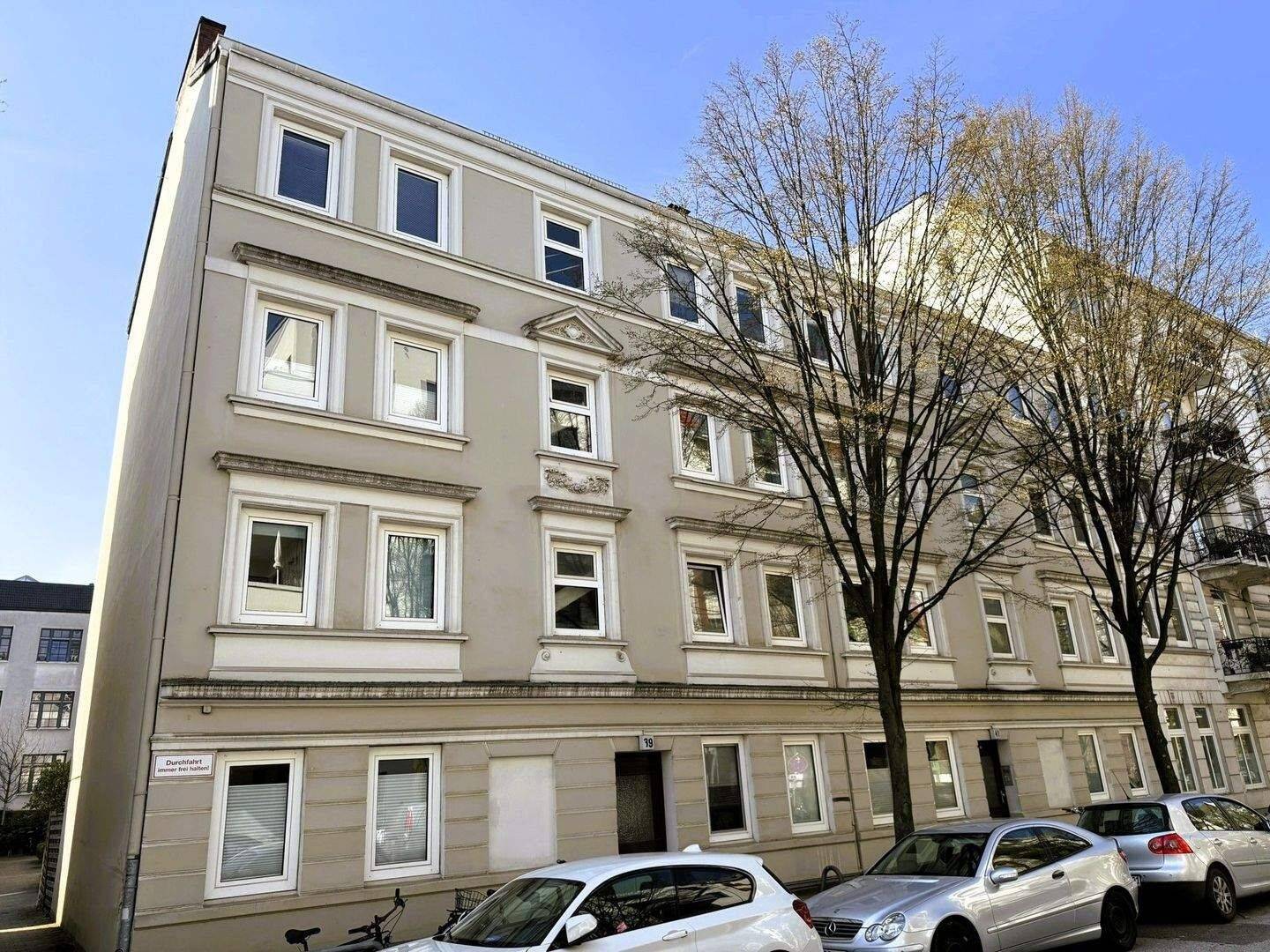 Modernisierte EG-Wohnung mit Süd-West-Terrasse in der Nähe des Mühlenkamps, 22303 Hamburg (Hamburg-Nord Barmbek-Nord Winterhude)