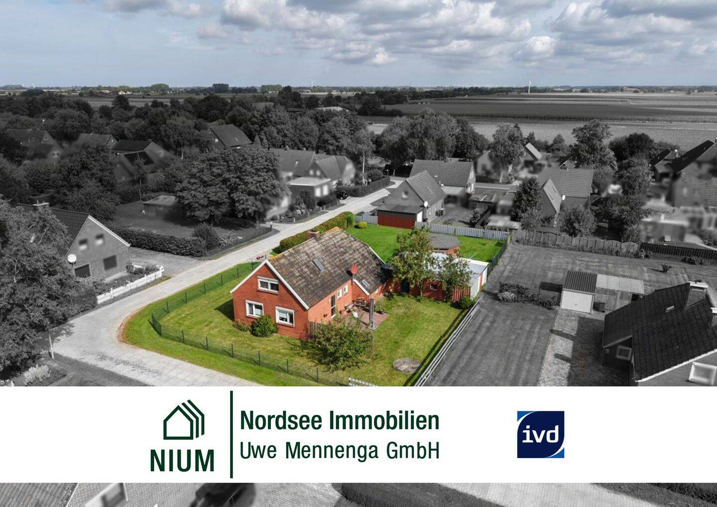Gepflegtes Wohnhaus mit 5 Zimmern, drei Bädern, Doppelgarage und großem Grundstück in ruhiger Außenbereichslage, 26506 Norden