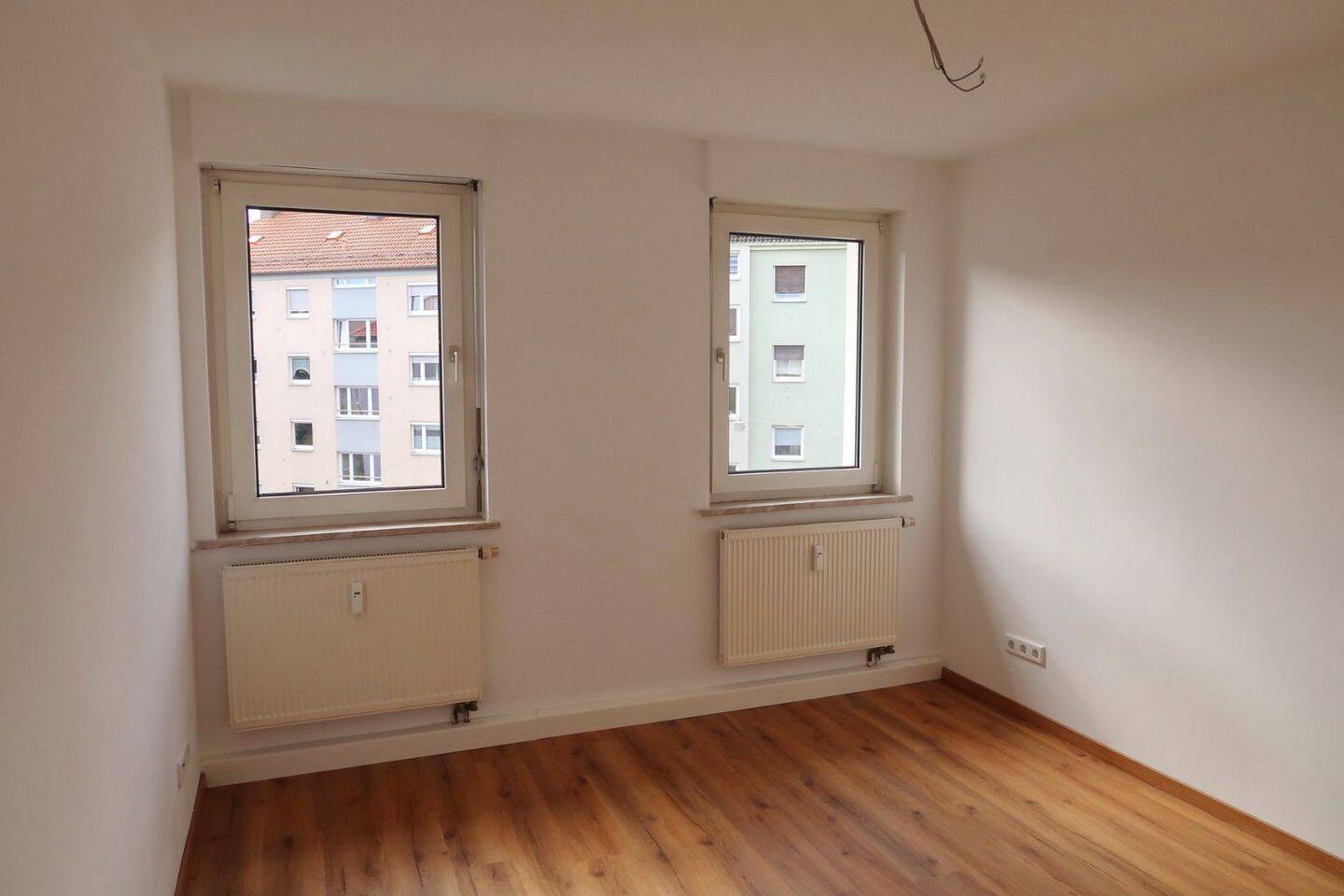 Helle 2-Zimmer-Wohnung im 3.OG, 90443 Nürnberg
