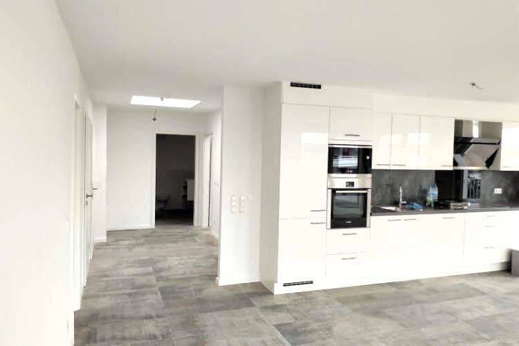 Zentral gelegene, helle Penthouse Wohnung, 71063 Sindelfingen