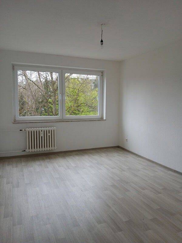 Modernisierte 3-Zimmer Wohnung mit Balkon in Sennestadt, 33689 Bielefeld (Dalbke Sennestadt)