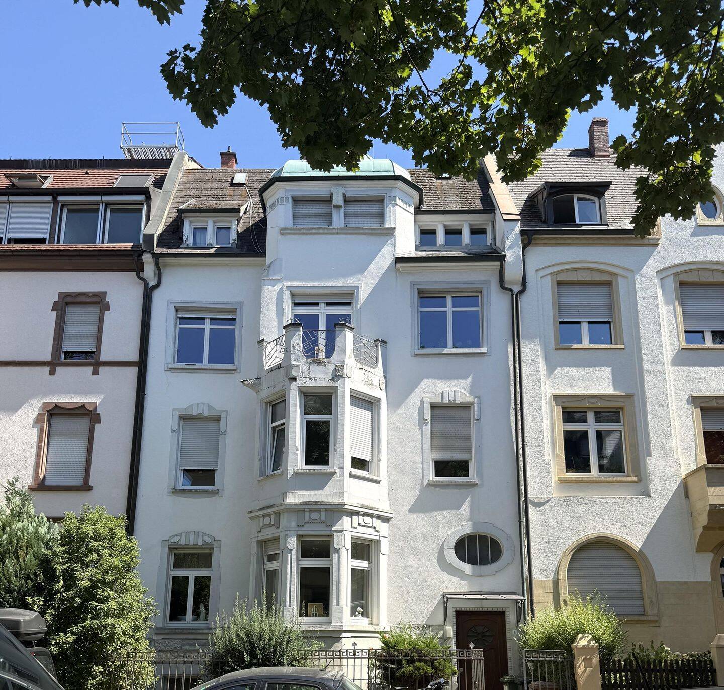 Altbaucharme in begehrter Wohnlage – Großzügige 3-Zimmerwohnung, 79100 Freiburg im Breisgau (Günterstal Vauban Wiehre)