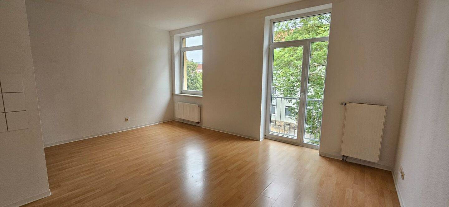 Gemütliche 1-Zimmer-Wohnung im 2.OG mit französischen Balkon, 99817 Eisenach