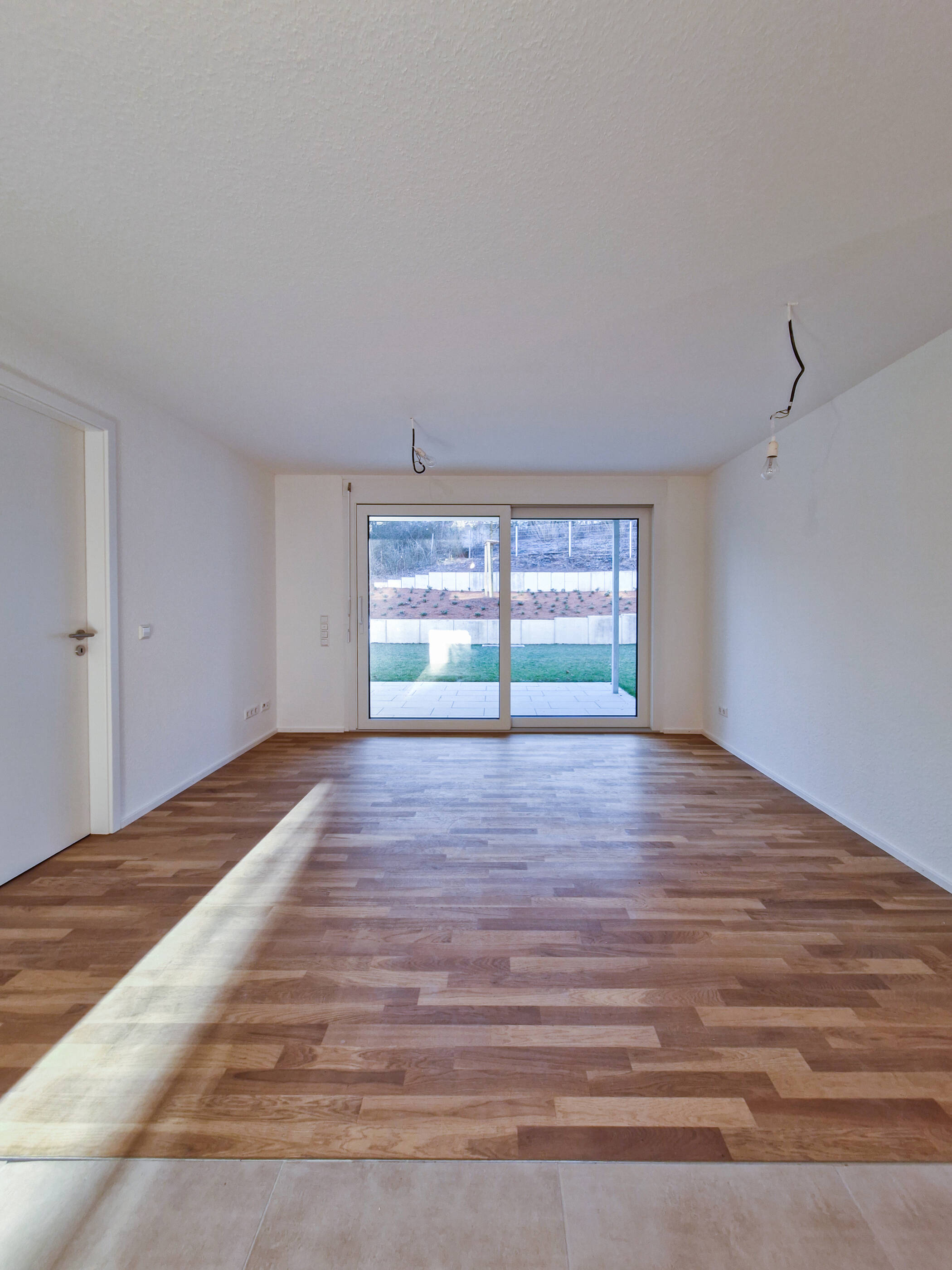 Moderne Neubauwohnung mit Garten, 73630 Remshalden