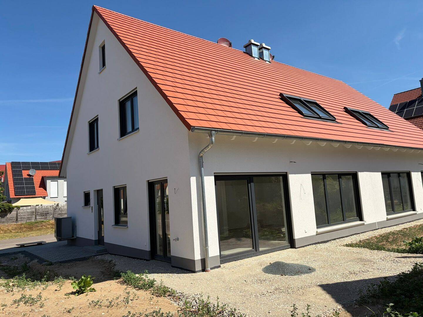 Neubau: Zwei großzügige Doppehaushälften sofort bezugsfertig!, 91083 Baiersdorf