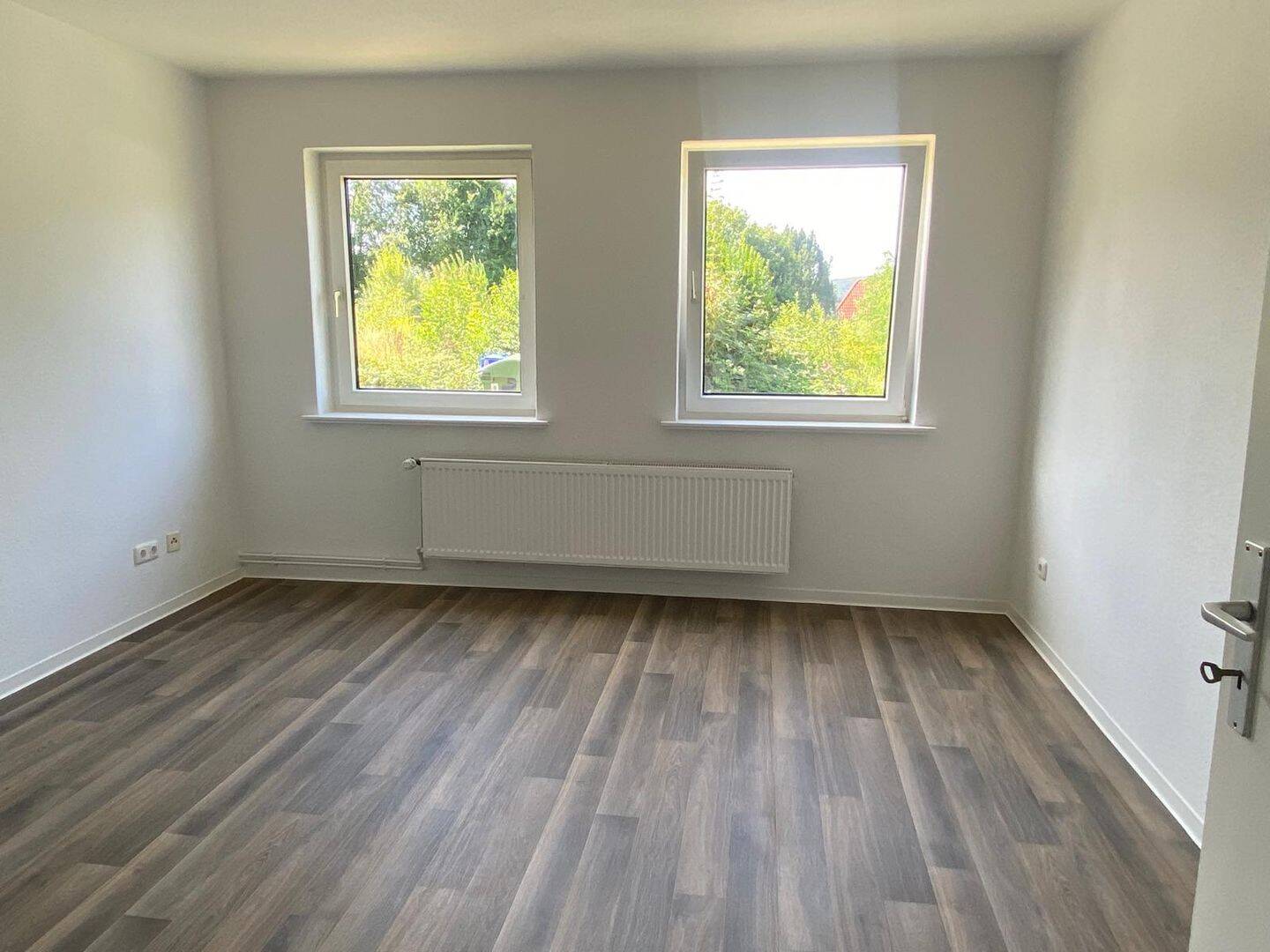 SOFORT FREI – Frisch renovierte Erdgeschosswohnung mit nagelneuem Bad, 38723 Seesen