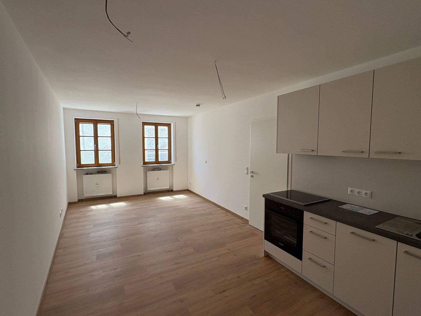 Wohnen am Bismarckplatz mitten in Regensburg – 2-Zimmer-Apartment mit modernem Bad und Einbauküche – Wohnung 14, 93047 Regensburg (Innenstadt Kasernenviertel Ostenviertel Westenviertel)