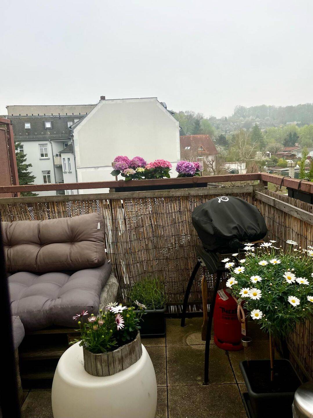 Gemütliche Dachgeschosswohnung, 7546 Gera