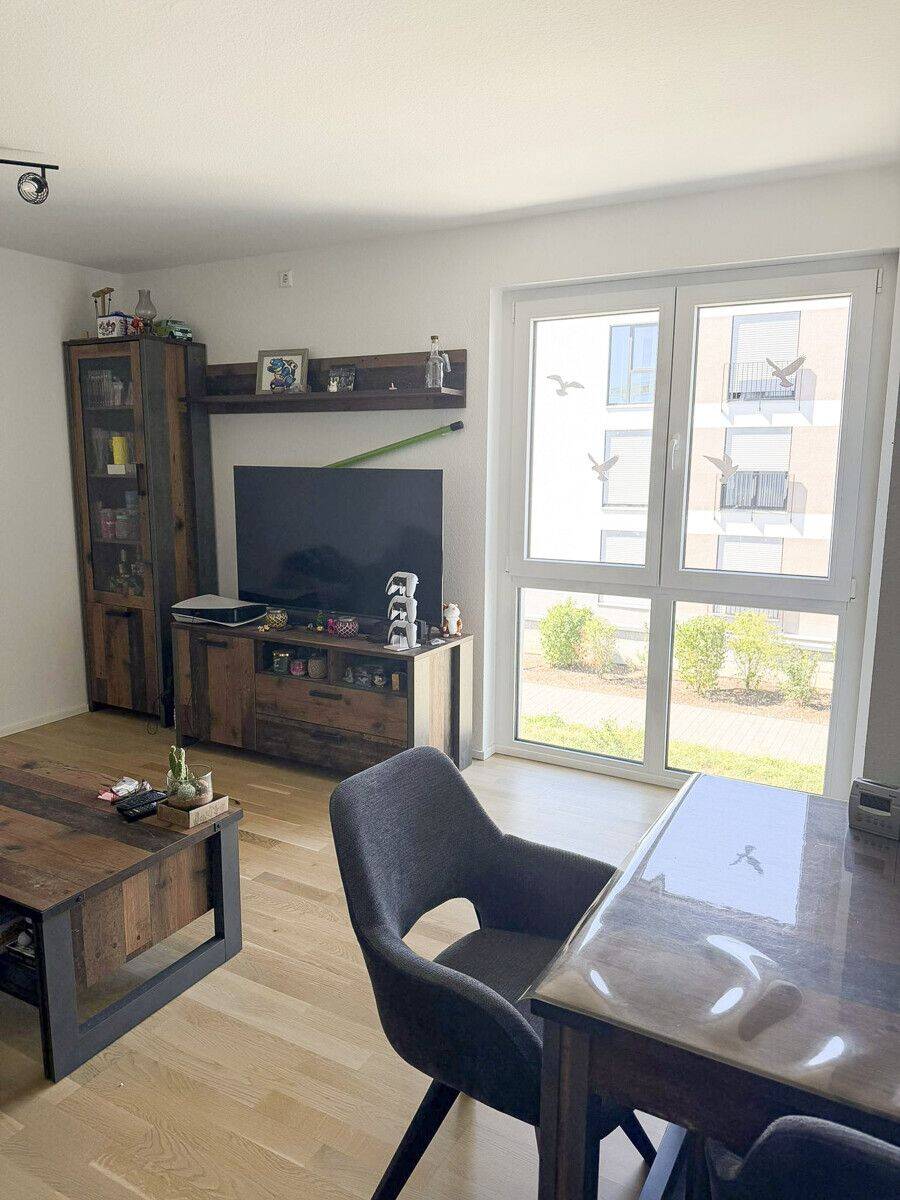 Attraktive 2-Zimmer-Wohnung mit Balkon und Stellplatz, 76470 Ötigheim