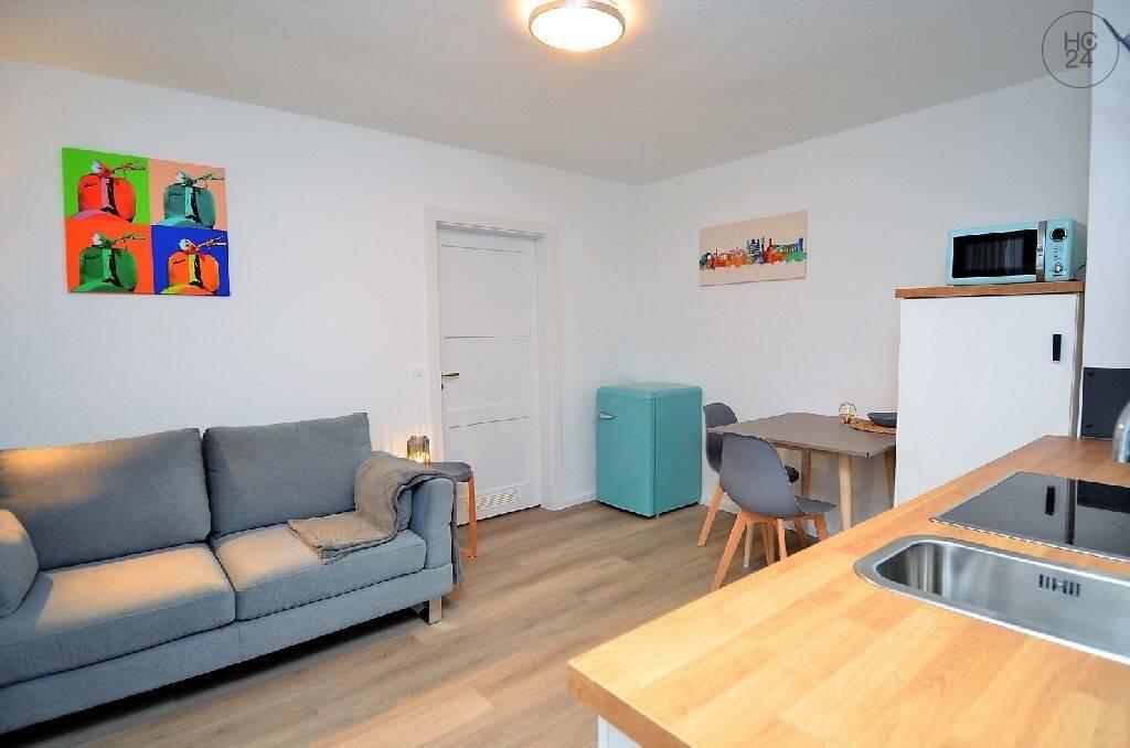 Neu möblierte und renovierte Wohnung in Augsburg Nähe Jakobertor, 86153 Augsburg (Innenstadt)