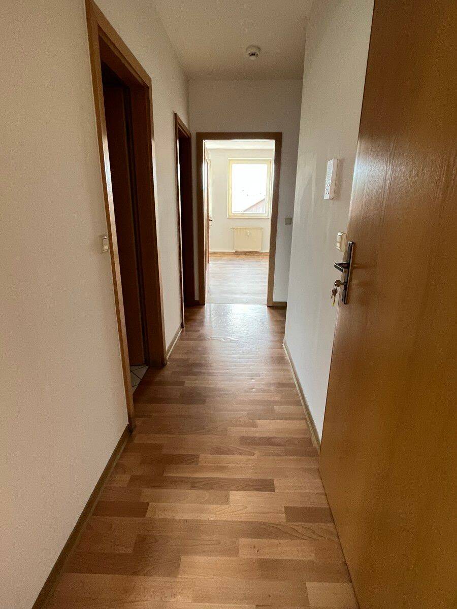 2 Zimmer Wohnung mit Stellplatz, 2763 Zittau