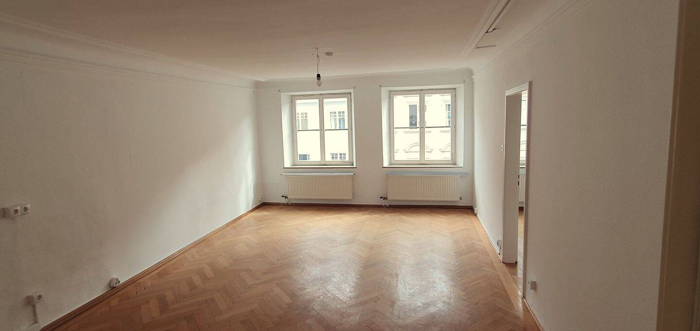 Helle 1 -Zimmer-Altbauwohnung mit Charme mitten in der Landsberger Innenstadt – Mietdauer befristet bis 31.12.2029, 86899 Landsberg am Lech