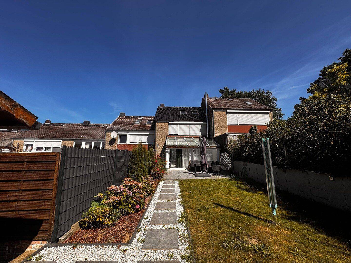 PROVISIONSFREI: Modernisiertes Reihenmittelhaus mit Energieeffizienzklasse B und Wärmepumpe***, 21502 Geesthacht
