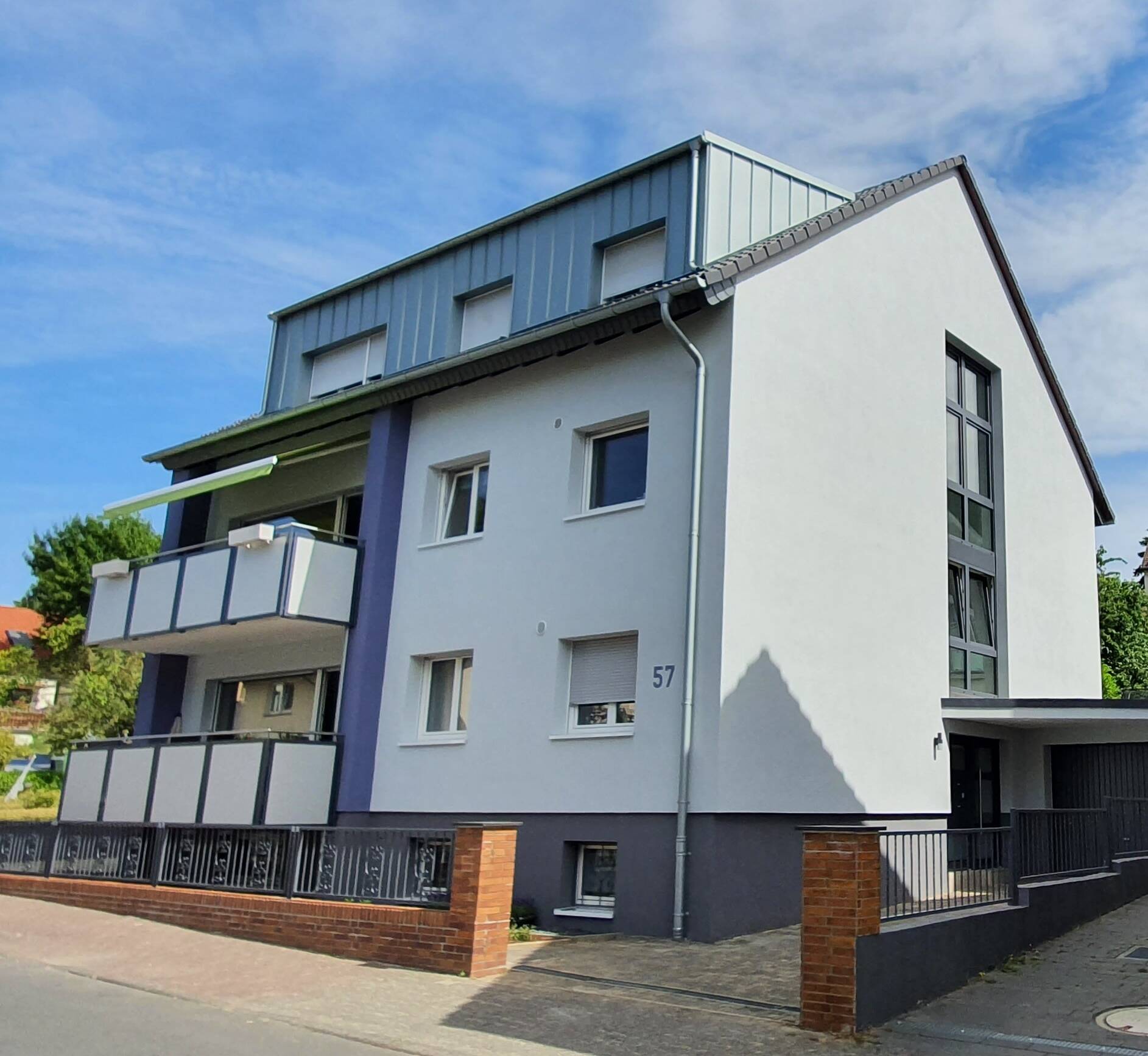 Zweitbezug 2-Zimmer Souterrain-Wohnung mit Einbauküche, 60437 Frankfurt am Main