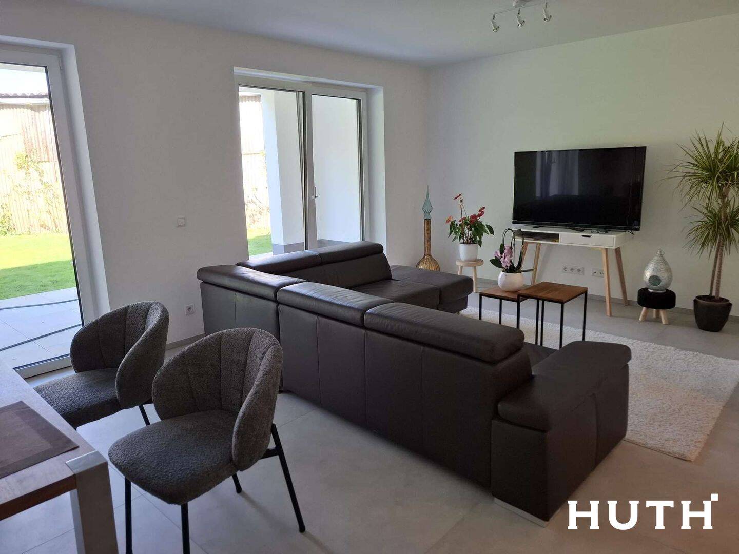 Traumhaftes Wohnglück im Grünen: Neubauwohnung mit Terrasse, 63825 Schöllkrippen